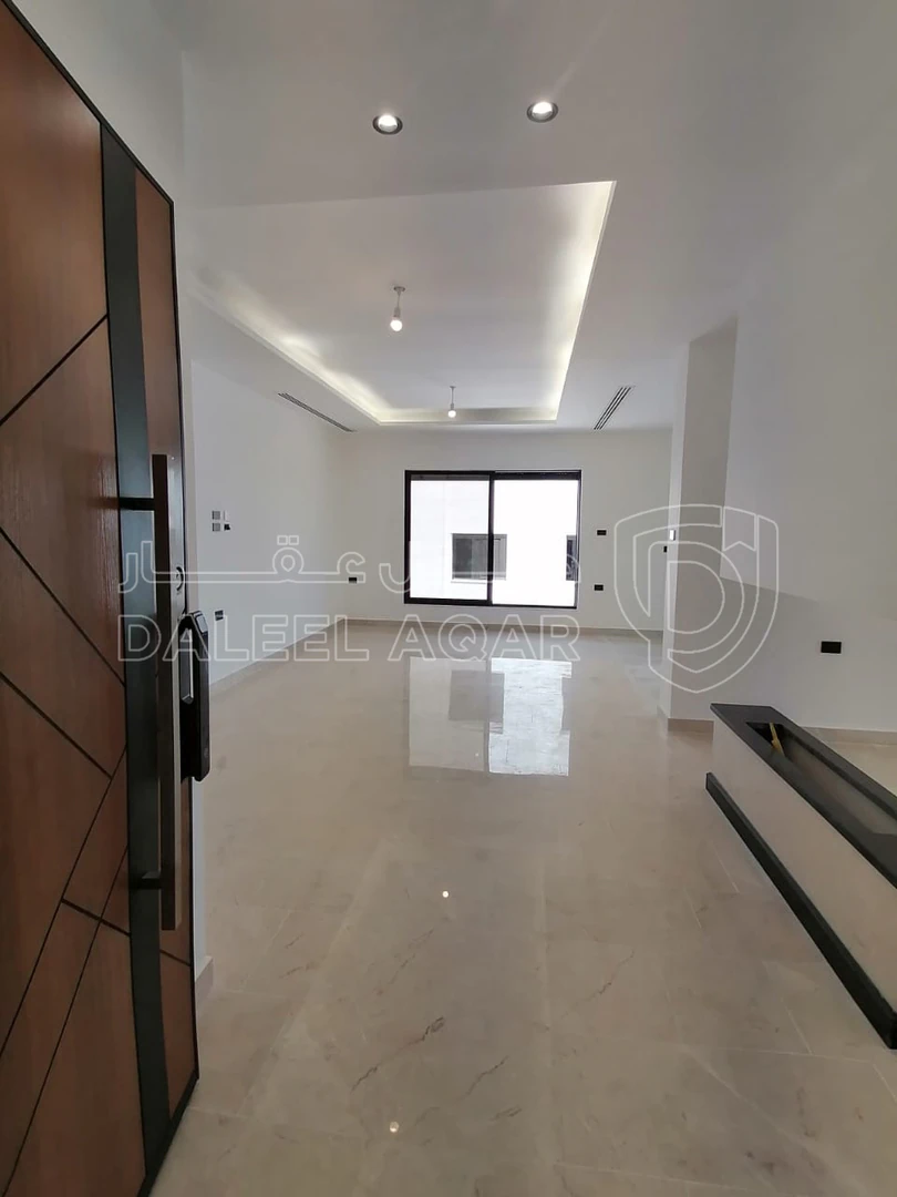 شقة في عمان- شارع المطار/ضاحية النخيل - 120,000 دأ - صورة 1
